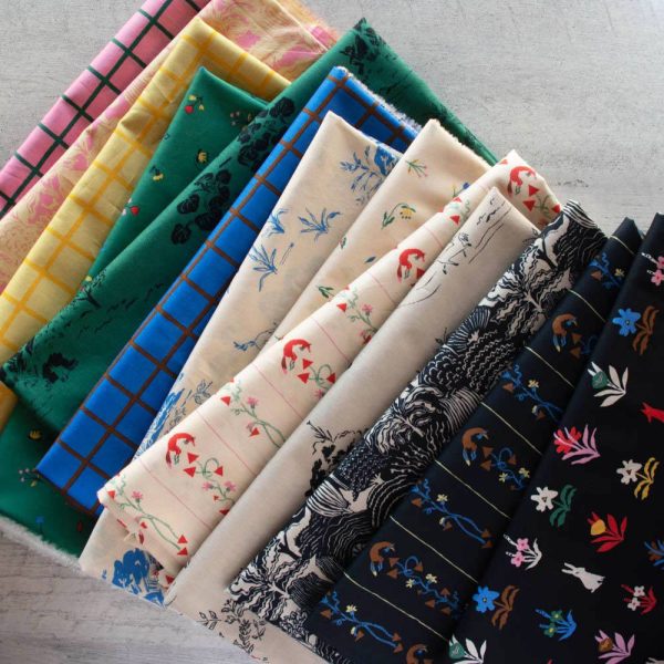 LN-EI-48 Vixen Floral Cream.4- the collector's home light.jpg