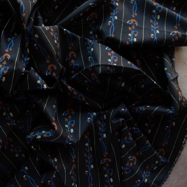 LN-EI-46 Fox and Squash Black.2.jpg